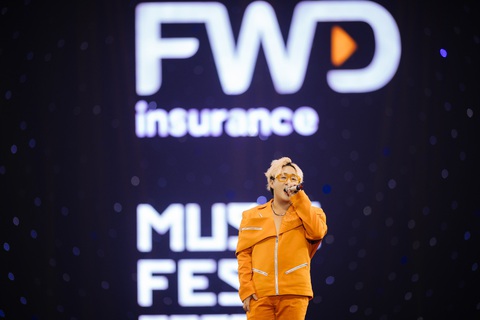 Tân Tổng Giám đốc FWD Việt Nam tri ân khách hàng tại FWD Music Fest 2023 - Ảnh 5. Tân Tổng Giám đốc FWD Việt Nam tri ân khách hàng tại FWD Music Fest 2023 - Ảnh 5.