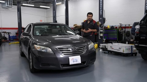Có đáng thay pin cho xe hybrid cũ khi tiền sửa hơn cả giá xe? - Ảnh 1. Có đáng bỏ 6.000 USD để sửa chiếc xe giá trị khoảng 5.000 USD? Quyết định của chủ xe Toyota Camry Hybrid 2008 có thể khiến nhiều người bất ngờ - Ảnh: The Car Care Nut