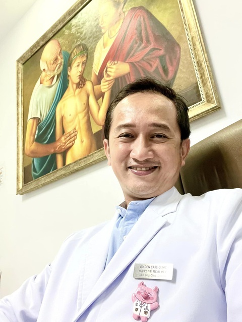 Bác sĩ Vũ Minh Đức sáng tác nhạc và làm thiện nguyện - Ảnh: Facebook nhân vật Bác sĩ Vũ Minh Đức sáng tác nhạc và làm thiện nguyện - Ảnh: Facebook nhân vật