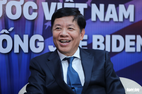 Chuyến thăm Việt Nam của Tổng thống Biden tạo nhiều dấu ấn - Ảnh 4. Ông Nguyễn Quốc Cường chia sẻ tại tọa đàm chiều 11-9 của báo Tuổi Trẻ Online - Ảnh: DANH KHANG
