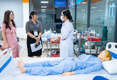Đoàn đánh giá ngoài Trung tâm Kiểm định chất lượng giáo dục - ĐH Quốc gia TP.HCM - kiểm định chất lượng cơ sở giáo dục tại Trường ĐH Công nghệ TP.HCM tháng 8-2023 - Ảnh: TUẤN MINH Đoàn đánh giá ngoài Trung tâm Kiểm định chất lượng giáo dục - ĐH Quốc gia TP.HCM - kiểm định chất lượng cơ sở giáo dục tại Trường ĐH Công nghệ TP.HCM tháng 8-2023 - Ảnh: TUẤN MINH