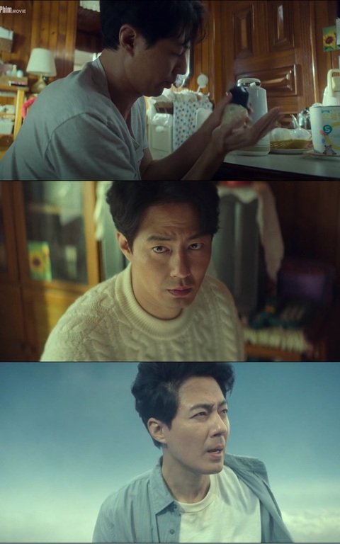 Đạo diễn 'Moving' kể về nỗ lực phá hủy vẻ đẹp trai của Jo In Sung - Ảnh 3. Dù là ở vai trò đặc vụ, nông dân hay ông bố bỉm sữa thì vẻ đẹp trai của Jo In Sung cũng không lu mờ