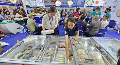 Ngày 23-8, tại Trung tâm Hội chợ và Triển lãm Sài Gòn (Q.7, TP.HCM) đã diễn ra lễ khai mạc Triển lãm quốc tế Thủy sản Việt Nam 2023 (Vietfish 2023) - Ảnh: N.TRÍ Sản phẩm thủy sản được trưng bày tại Triển lãm quốc tế thủy sản Việt Nam 2023 (Vietfish 2023) - Ảnh: N.TRÍ