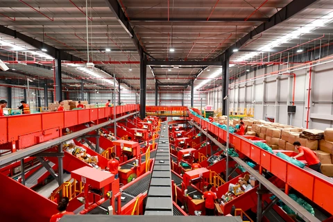 Hệ thống phân loại hàng tự động tại Trung tâm phân loại SPX Bắc Ninh Hệ thống phân loại hàng tự động tại Trung tâm phân loại SPX Bắc Ninh
