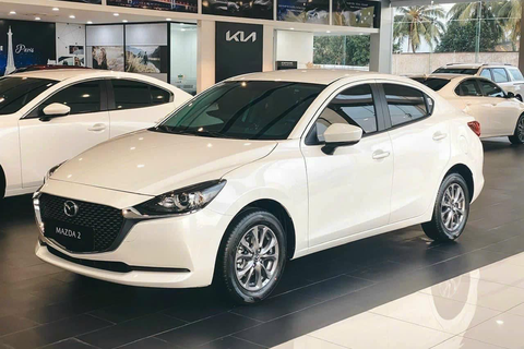 Tin tức giá xe: Mazda giảm giá hàng loạt xe tại Việt Nam - Ảnh 1. Có 3 trong 4 phiên bản của Mazda2 được điều chỉnh giá bán gồm Mazda2 1.5L Luxury, Sport 1.5L Luxury và Sport 1.5L Premium - Ảnh: Đại lý Mazda/Facebook