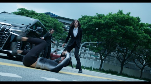 Nữ vệ sĩ: Phim hành động Singapore đề cao giá trị nữ quyền - Ảnh 3. Nữ vệ sĩ: Phim hành động Singapore đề cao giá trị nữ quyền - Ảnh 3.