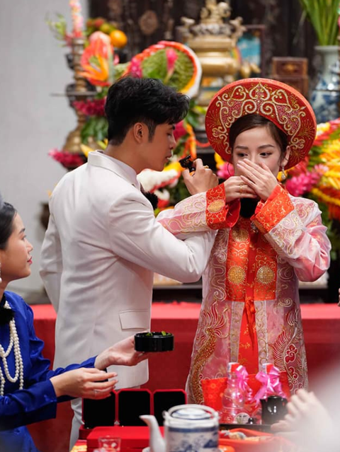 Hôn lễ của Gin Tuấn Kiệt và Puka diễn ra vào tháng 11 tới. Hôn lễ của Gin Tuấn Kiệt và Puka diễn ra vào tháng 11 tới.