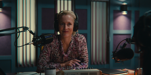 Gillian Anderson đóng vai Jean, mẹ của nhân vật chính Otis - Ảnh: Deadline Gillian Anderson đóng vai Jean, mẹ của nhân vật chính Otis - Ảnh: Deadline