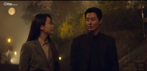 Choáng với diễn xuất đỉnh cao của Han Hyo Joo trong 'Moving' - Ảnh 7. Màn kết hợp của Han Hyo Joo và Jo In Sung trong Moving cũng gây sốt vì chemistry cực đỉnh