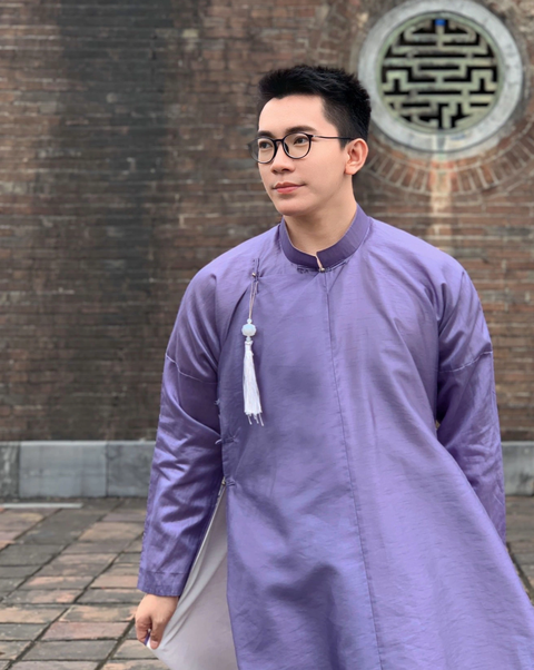 Nhà thiết kế Phan Huy dành hết tâm huyết cho đam mê thiết kế Nhà thiết kế Phan Huy dành hết tâm huyết cho đam mê thiết kế