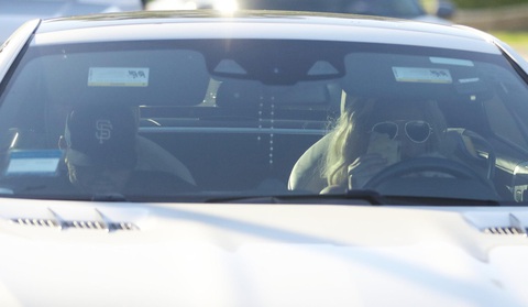 Britney Spears bị đồn hẹn hò với người giúp việc hậu li hôn - Ảnh 2. Paparazzi ghi lại hình ảnh Spears đi chung với Soliz