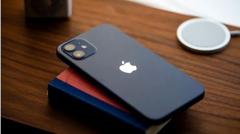 Dòng điện thoại iPhone 12 của Apple - Ảnh: The Verge Dòng điện thoại iPhone 12 của Apple - Ảnh: The Verge