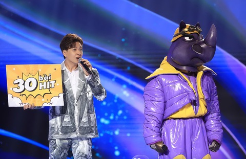 Nàng Tiên Hoa chiếm trọn spotlight khi khoe vocal khủng với hit Hối Duyên - Ảnh 4. Dù đã tung hint từng có 30 bản hit thì mascot này vẫn là bài toán khó cho Hội đồng cố vấn
