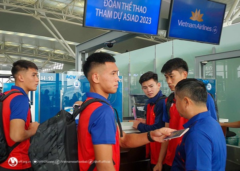 Tuyển Olympic Việt Nam lên đường sang Trung Quốc dự Asiad 19 - Ảnh: VFF Tuyển Olympic Việt Nam lên đường sang Trung Quốc dự Asiad 19 - Ảnh: VFF