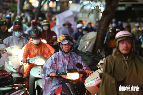 Thời tiết hôm nay 17-9: Cả nước có mưa rào, Nam Bộ, Tây Nguyên mưa to về chiều - Ảnh 1. Hôm nay thời tiết nhiều nơi có mưa rào - Ảnh: PHƯƠNG QUYÊN