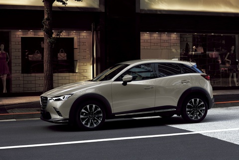 Mazda CX-30 ưu đãi tương đương 50% phí trước bạ - Ảnh 2. Mẫu xe Mazda CX-3 cũng được ưu đãi giảm giá trong đợt này