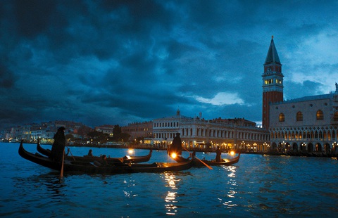 Venice hiện ra đẹp như tranh vẽ, nhưng không kém phần u tối, rùng rợn - Ảnh: IMDb Venice hiện ra đẹp như tranh vẽ, nhưng không kém phần u tối, rùng rợn - Ảnh: IMDb