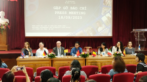 Họp báo Liên hoan phim Tài liệu châu Âu - Việt Nam ngày 18-9 tại Hà Nội - Ảnh: ĐẬU DUNG Họp báo Liên hoan phim tài liệu châu Âu - Việt Nam ngày 18-9 tại Hà Nội - Ảnh: ĐẬU DUNG