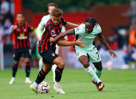 Arsenal đánh bại Everton, Chelsea hoà thất vọng Bournemouth - Ảnh 3. Chelsea (phải) gây thất vọng khi để Bournemouth cầm chân 0-0- Ảnh: REUTERS