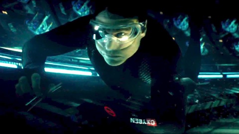 Chuyên gia 'soi' độ nguy hiểm 'xịn xò' trong các cảnh hành động của Tom Cruise - Ảnh 3. Tom Cruise phải nín thở để lặn sâu - Ảnh: Screen Rant