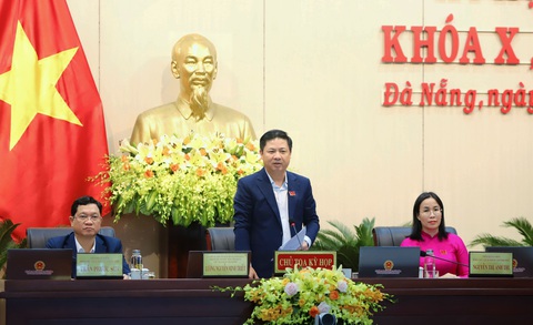 Hoạt động HĐND TP Đà Nẵng đổi mới về hình thức và chất lượng - Ảnh 1. Ông Lương Nguyễn Minh Triết điều hành cuộc họp HĐND TP Đà Nẵng - Ảnh: HĐND
