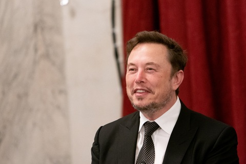 Tỉ phú Elon Musk tiếp tục thực hiện nhiều thay đổi với mạng xã hội X - Ảnh: AFP Tỉ phú Elon Musk tiếp tục thực hiện nhiều thay đổi với mạng xã hội X - Ảnh: AFP