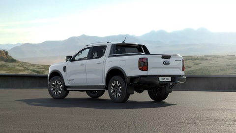Ford Ranger PHEV ra mắt - Ảnh 6. Ford Ranger PHEV ra mắt - Ảnh 6.