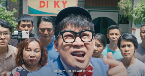 Long Chun bị chửi vì gây "nghiệp" nên miệng mới méo - Ảnh 2. Long Chun vừa là diễn viên vừa là nhà đầu tư góp vốn sản xuất dự án phim điện ảnh: Live – #Pháttrựctiếp - bộ phim đầu tiên nói về đề tài bạo lực mạng.