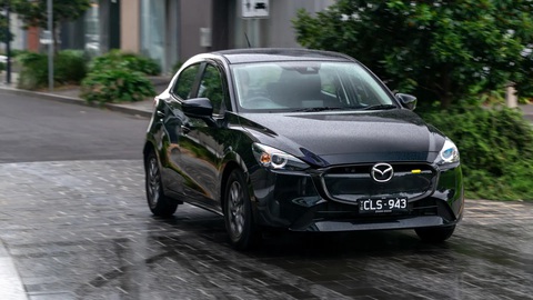 Mazda2 sắp trở lại với động cơ bất ngờ - Ảnh 1. Mazda2 là một dòng tên không được chú ý tới nhiều. Thương hiệu chủ quản tập trung vào đội hình SUV để phục vụ công cuộc sang hóa - Ảnh: Drive
