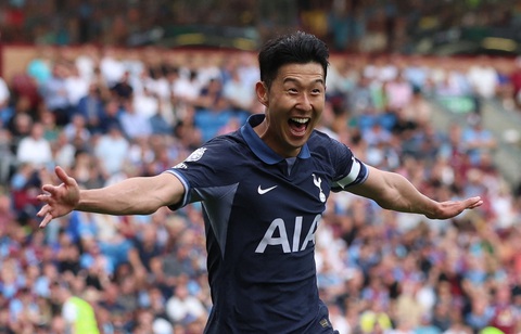 Vòng 4 Premier League: Đêm rực sáng của Haaland và Son Heung Min - Ảnh 1. Son Heung Min lập cú hat-trick vào lưới Burnley - Ảnh: REUTERS