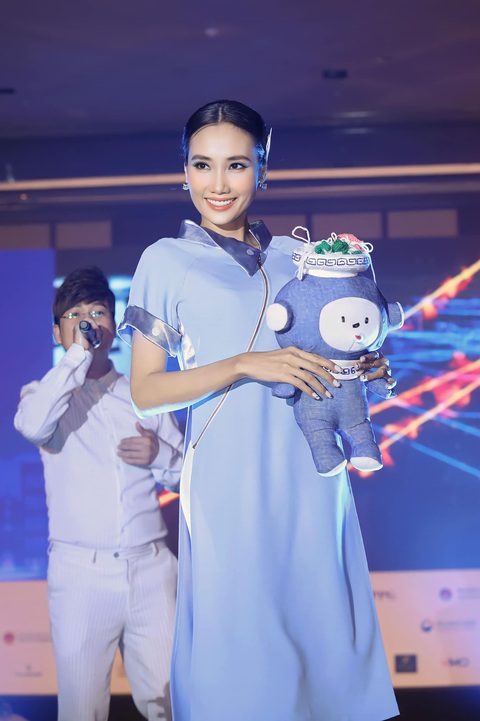 Chân dung Tân hoa hậu Vietnam King and Queen International 2023 - Huỳnh Thi - Ảnh 6. Chân dung Tân hoa hậu Vietnam King and Queen International 2023 - Huỳnh Thi - Ảnh 6.