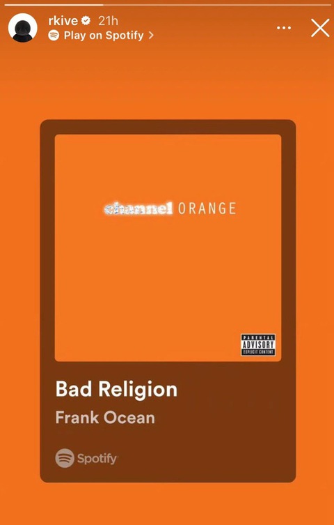 Tin tức giải trí 2-9: RM của BTS không xin lỗi về tranh cãi xúc phạm tôn giáo - Ảnh 2. RM chia sẻ ca khúc Bad Religion của Frank Ocean gây ra tranh cãi lớn - Ảnh: Allkpop