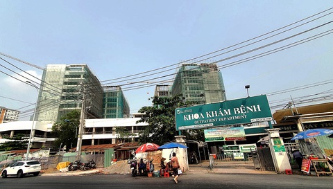 Theo tiến độ đến cuối năm 2023 dự án xây mới Bệnh viện Đa khoa khu vực Thủ Đức sẽ hoàn thành - Ảnh: THU HIẾN Theo tiến độ đến cuối năm 2023 dự án xây mới Bệnh viện Đa khoa khu vực Thủ Đức sẽ hoàn thành - Ảnh: THU HIẾN