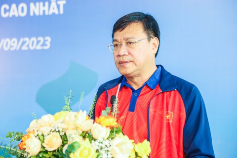 Đoàn thể thao Việt Nam lên đường tranh tài tại Asiad 19 - Ảnh 4. Trưởng đoàn thể thao Việt Nam tại Asiad 19 Đặng Hà Việt phát biểu trong lễ tiễn đoàn sáng 20-9 - Ảnh: QUÝ LƯỢNG