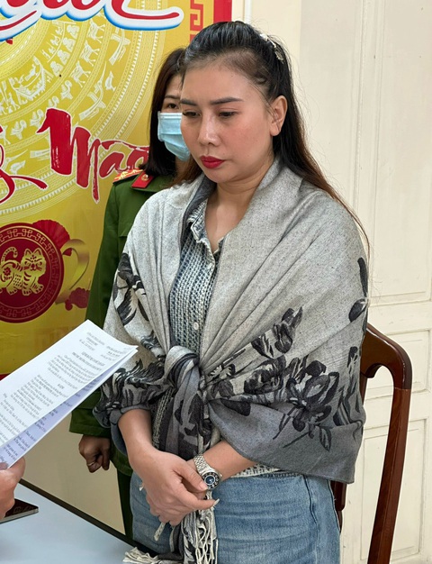 Bắt hoa hậu thiện nguyện của cuộc thi Hoa hậu doanh nhân Việt Nam - Ảnh 2. Bà Phạm Thị Minh Phi tại cơ quan công an - Ảnh: Công an cung cấp