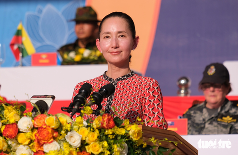 Ba lực lượng cùng luyện tập gìn giữ hòa bình: Sự kiện đặc biệt chưa từng có - Ảnh 3. Bà Matsuzawa Tomoko, trưởng nhóm chuyên gia gìn giữ hòa bình Nhật Bản - Ảnh: HÀ THANH
