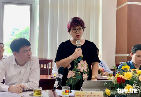 Cần phải giữ mục tiêu nâng cao chất lượng đào tạo báo chí - Ảnh 2. Vụ trưởng Vụ Giáo dục đại học Nguyễn Thu Thủy phát biểu tại buổi làm việc - Ảnh: TRẦN HUỲNH