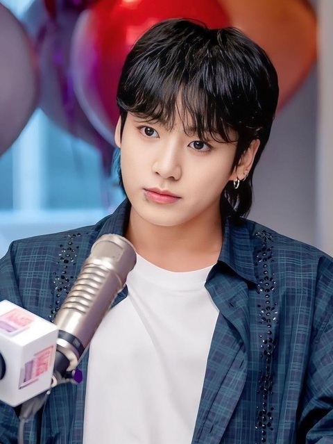 Chỉ với "ca khúc của mùa hè 2023" Seven, Jung Kook đã đạt thành công vượt trội so với K-pop và nhiều nghệ sĩ Âu Mỹ - Ảnh: BBC Radio 1 Chỉ với "ca khúc của mùa hè 2023" Seven, Jung Kook đã đạt thành công vượt trội so với K-pop và nhiều nghệ sĩ Âu Mỹ - Ảnh: BBC Radio 1