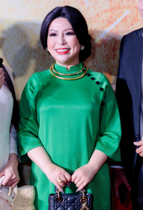 Dàn sao Việt tưng bừng hội ngộ chúc mừng Đoàn Minh Tài ra mắt phim mới - Ảnh 5. Nhà đầu tư của bộ phim Kristine Thảo Lâm. Trong phim cô vào vai một phụ nữ giàu có, từng trải qua nhiều đau thương