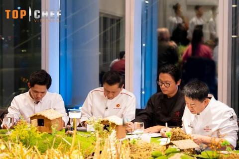 Đinh Sơn Trúc đăng quang Top Chef Việt Nam mùa 3 - Ảnh 10. Ban giám khảo chấm điểm và tiến hành bỏ phiếu