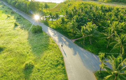 Bác sĩ kê thiên nhiên vào toa thuốc chữa bệnh - Ảnh 3. Các cung đường xanh luôn hiện hữu tại khu đô thị có cảnh quan đẹp nhất thế giới.