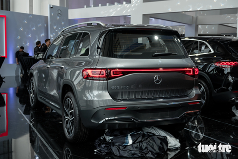 Mercedes-Benz EQB ra mắt: Giá gần 2,3 tỉ, rẻ nhất nhóm xe sang chạy điện - Ảnh 2. Mercedes-Benz EQB ra mắt: Giá gần 2,3 tỉ, rẻ nhất nhóm xe sang chạy điện - Ảnh 2.