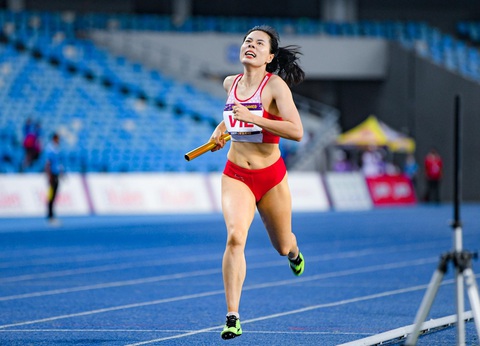 Những hy vọng vàng của Việt Nam ở Asiad 19 - Ảnh 2. Nguyễn Thị Huyền là thành viên chủ lực của đội tiếp sức nữ - Ảnh: NAM TRẦN