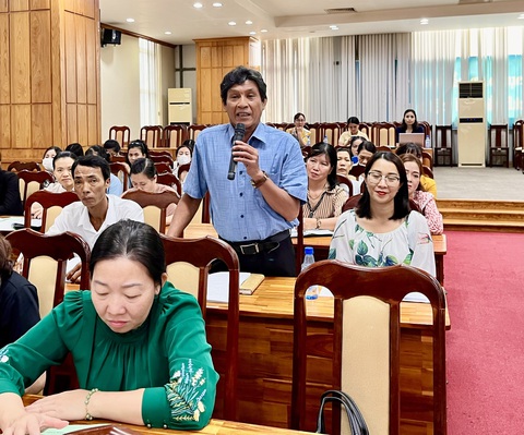 Một số cơ sở giáo dục mầm non chưa đảm bảo đủ an toàn cho trẻ - Ảnh 2. Chủ cơ sở giáo dục mầm non phát biểu tại hội thảo ngày 22-9 - Ảnh: MỸ DUNG