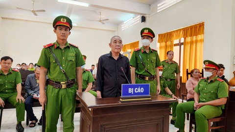 Tử hình kẻ giết người, cướp tài sản và đốt nhà bạn nhậu ở Kiên Giang - Ảnh 1. Nguyễn Văn Nguyên bị tòa tuyên án tử hình về tội giết người, cướp tài sản và đốt nhà bạn nhậu - Ảnh: LÊ VINH