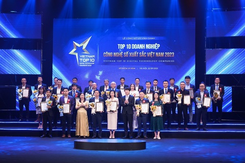 Giải pháp proptech của Meey Land gây ấn tượng tại ‘TOP 10 doanh nghiệp công nghệ số xuất sắc Việt Na - Ảnh 1. Lễ vinh danh và trao chứng nhận TOP 10 doanh nghiệp công nghệ số xuất sắc Việt Nam 2023