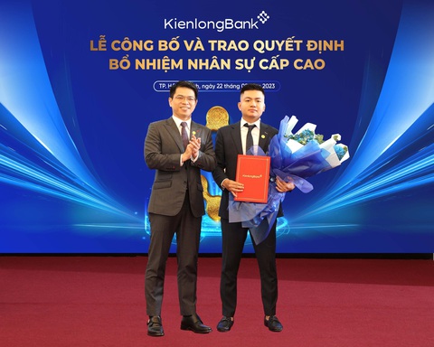 Ban Điều hành KienlongBank bổ sung thêm nhân sự cấp cao đẩy nhanh hoạt động số hóa trong giai đoạn chuyển đổi của Ngân hàng Ban Điều hành KienlongBank bổ sung thêm nhân sự cấp cao đẩy nhanh hoạt động số hóa trong giai đoạn chuyển đổi của Ngân hàng