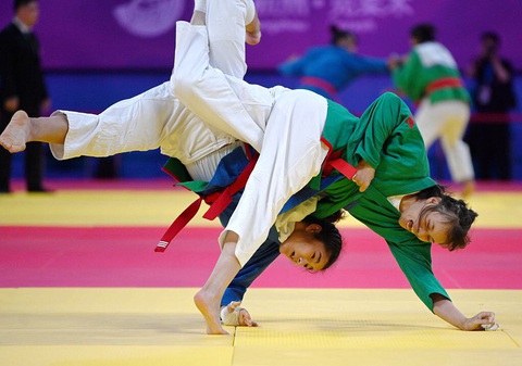 Những môn thể thao 'độc lạ' ở Asiad 19 - Ảnh 3. Kurash - môn thể thao thú vị có mặt tại Asiad 19 - Ảnh: Chinadaily