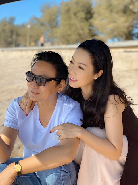 Nhan sắc Trịnh Kim Chi trong ảnh cưới 23 năm trước - Ảnh 5. Hơn hai thập kỷ làm bạn đời, Trịnh Kim Chi và chồng vẫn giữ tình cảm bền chặt