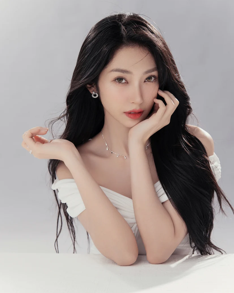 Khổng Tú Quỳnh từng được khán giả biết đến với hình ảnh ngọt ngào, dễ thương Khổng Tú Quỳnh từng được khán giả biết đến với hình ảnh ngọt ngào, dễ thương
